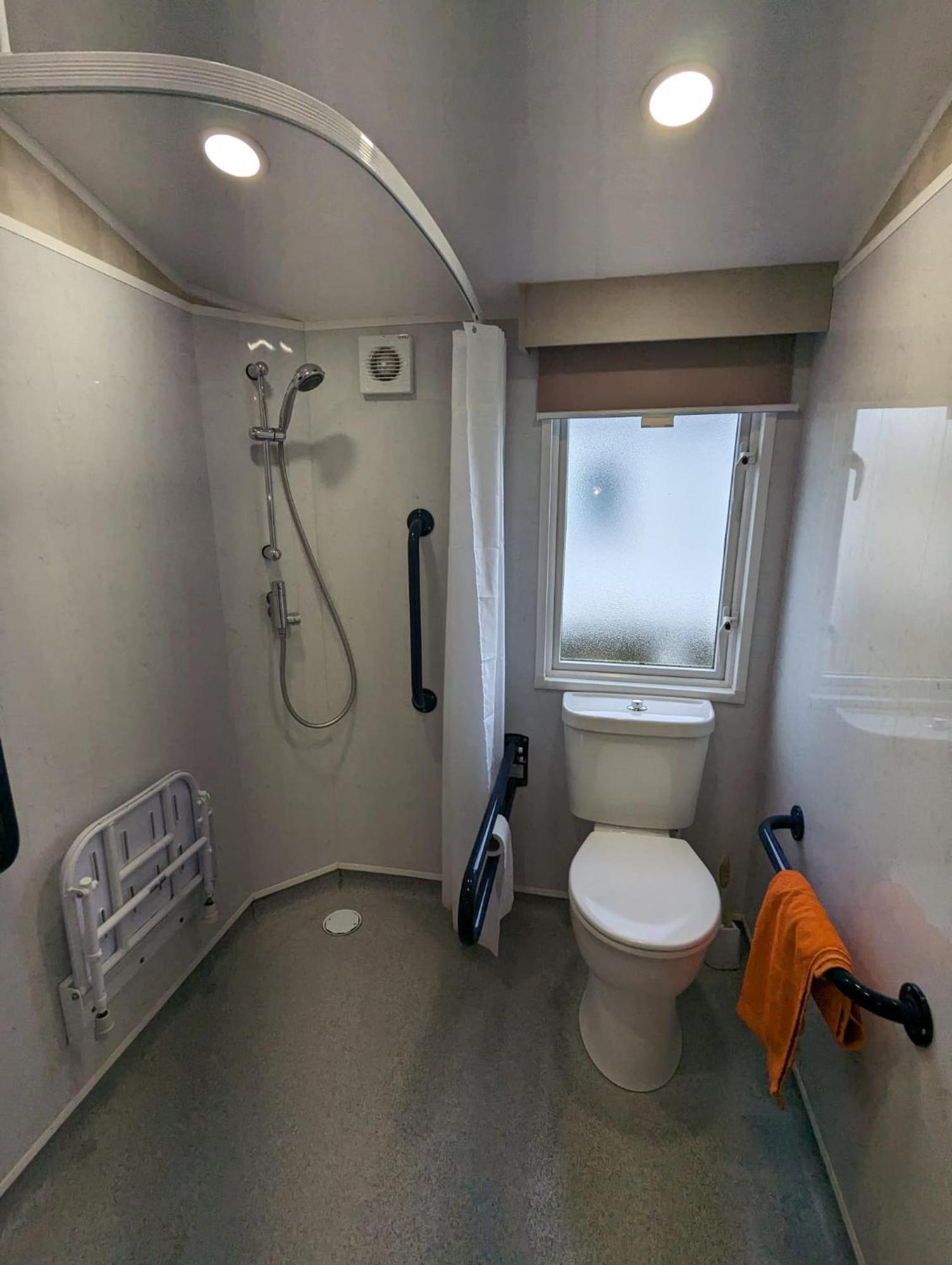 Accessible Friendly Modern Family Caravan Littlesea Haven Weymouth Wyke Regis Exterior photo
